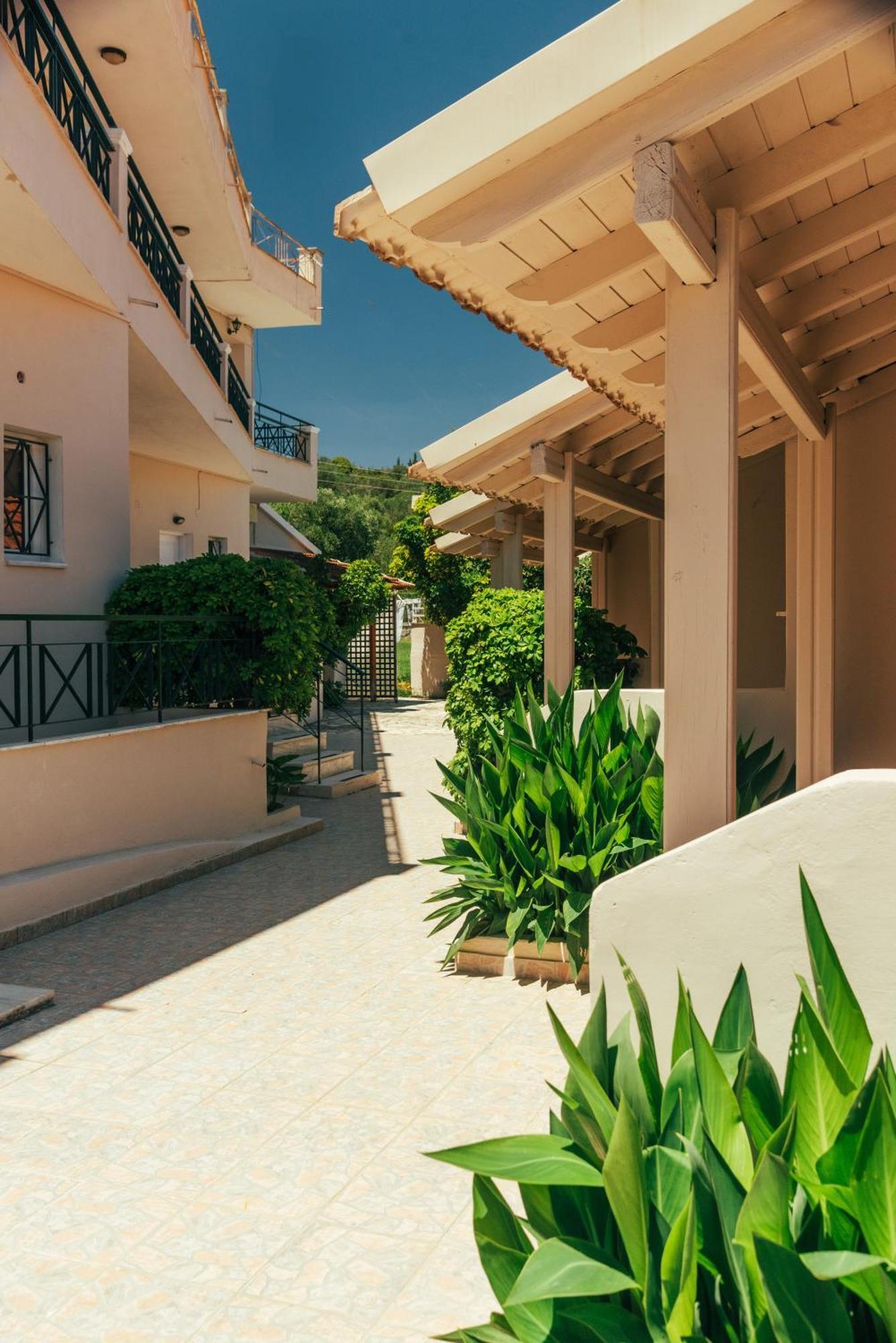 Kalypso Studio Resorts Kavos Bagian luar foto